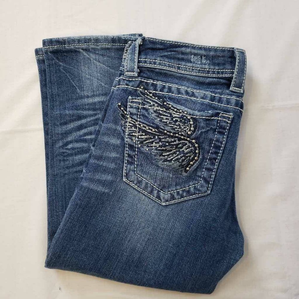 Miss Me Womens Capri Jeans Blue Stretch Embroidered Dark Wash Low Rise Denim 26